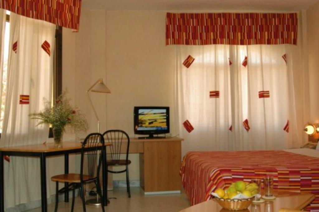 Crystal Hotel Aszmara Kültér fotó